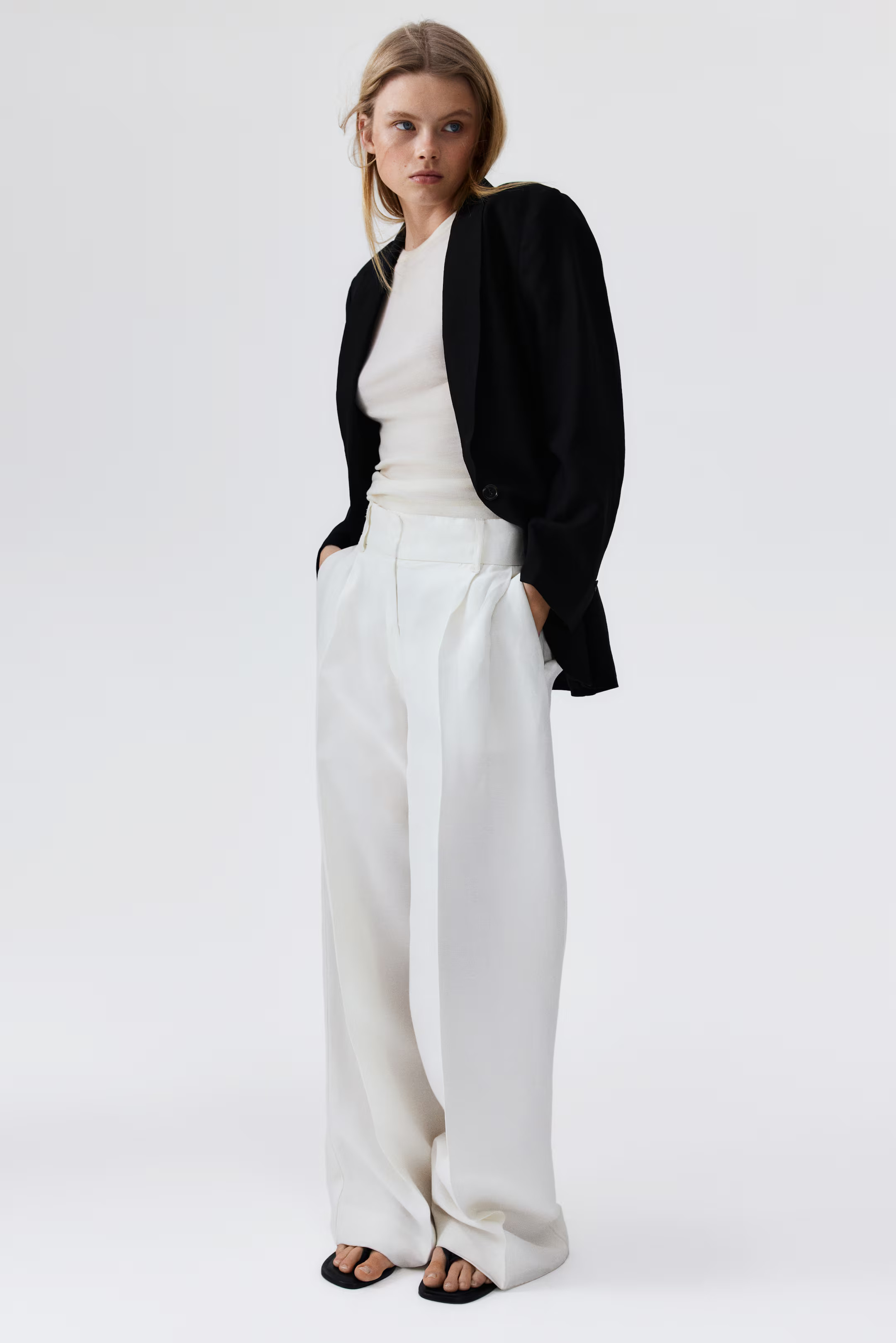 Linen-Blend Blazer | H&M (US + CA)