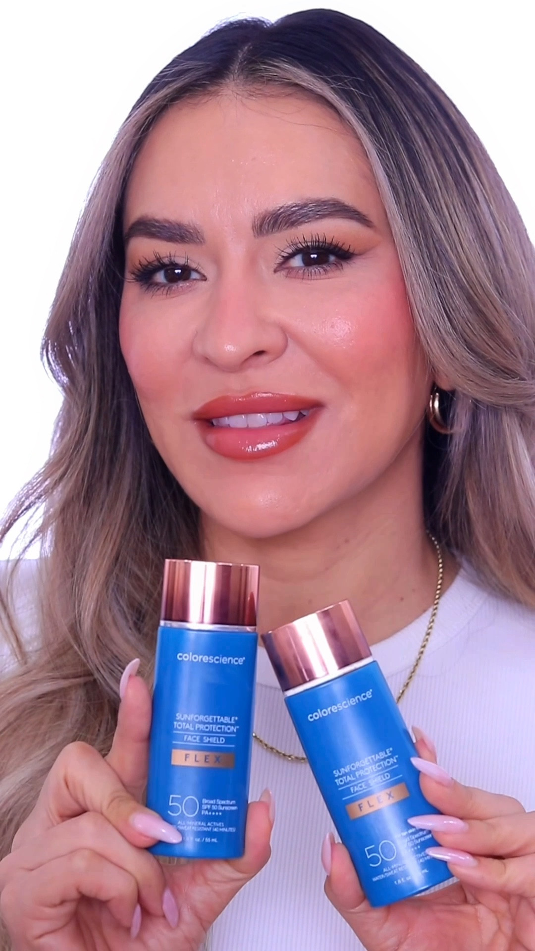 Colorescience - Flex SPF 50
the viral tinted sunscreen that is worth the hype 🙌🏼



#LTKbeauty