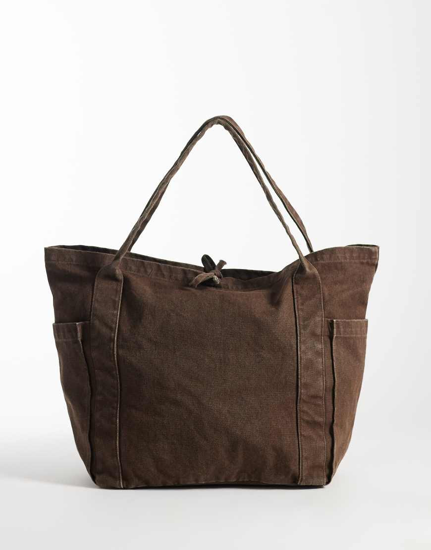 ASOS DESIGN multi pocket canvas tote bag in washed chocolate-Brown | ASOS (Global)