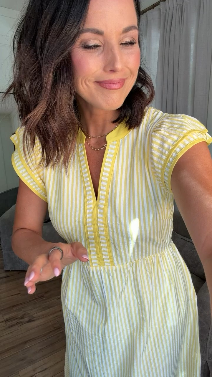 I may have a thing for striped dresses lately 💛 This one is lightweight, easy to wear, and perfect for everything from church to vacation to weekend errands. Wearing a small!