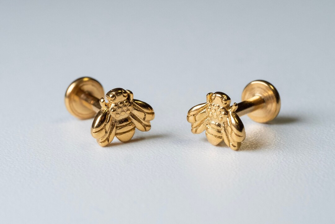 16G Internally Threaded Bee Labret Stud Bee Cartilage Earring Gold Bee Earring Conch Stud Tragus ... | Etsy (US)