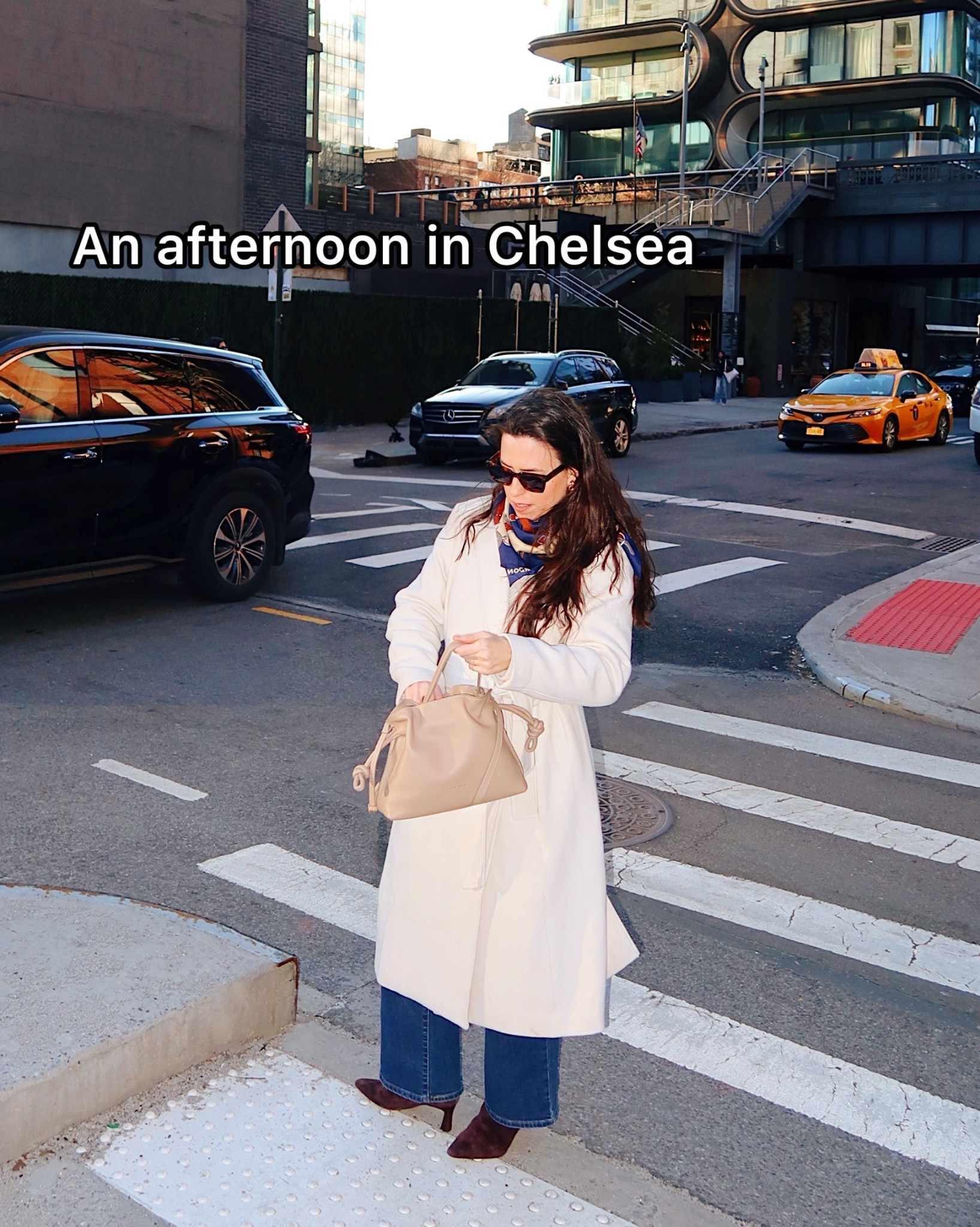 Ivory coat
Levi’s jeans
Brown suede boots
Neutral bag

#LTKdayinmylife #LTKSeasonal