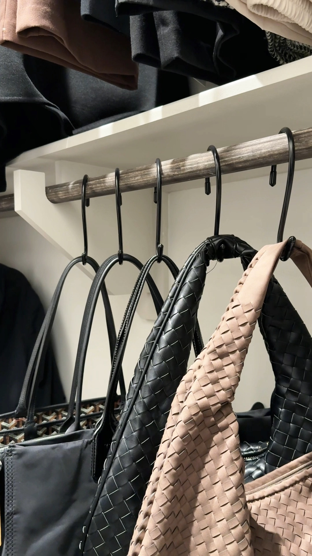 Organize my tote bags with me! These Amazon hooks are definitely a closet essential. ✨

#LTKItBag #LTKMostLoved #LTKNYFW