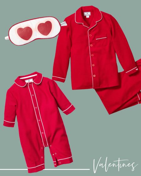 These may be the sweetest valentines pjs I have ever seen for boys.

#Valentinesgifts #MatchingPajamas #ValentinesPajamas #KidsValentines

#LTKSeasonal #LTKkids #LTKbaby