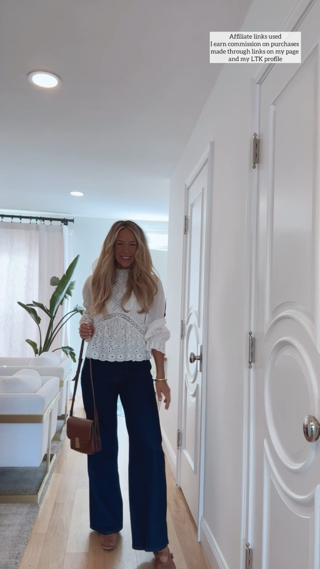 Cute top and jeans outfit 