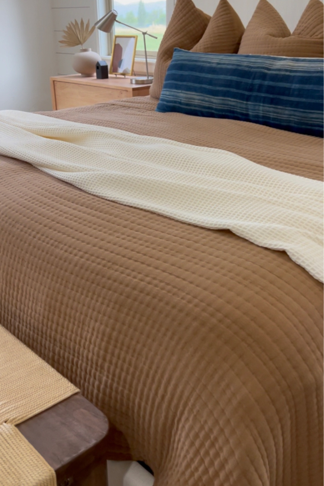 let’s make the bed—2 TIPS to getting it right ++plus SHOP my bedding favorites in my @ltkshop 
Click the link in stories or follow my shop @tanahallows in the ltk app

🌟update on my basement renovation-
hall trim + door casings went up today sharing a peek In stories…

#beddingrefresh #beddingbasics 
#bedding 

#LTKhome #LTKFind #LTKstyletip