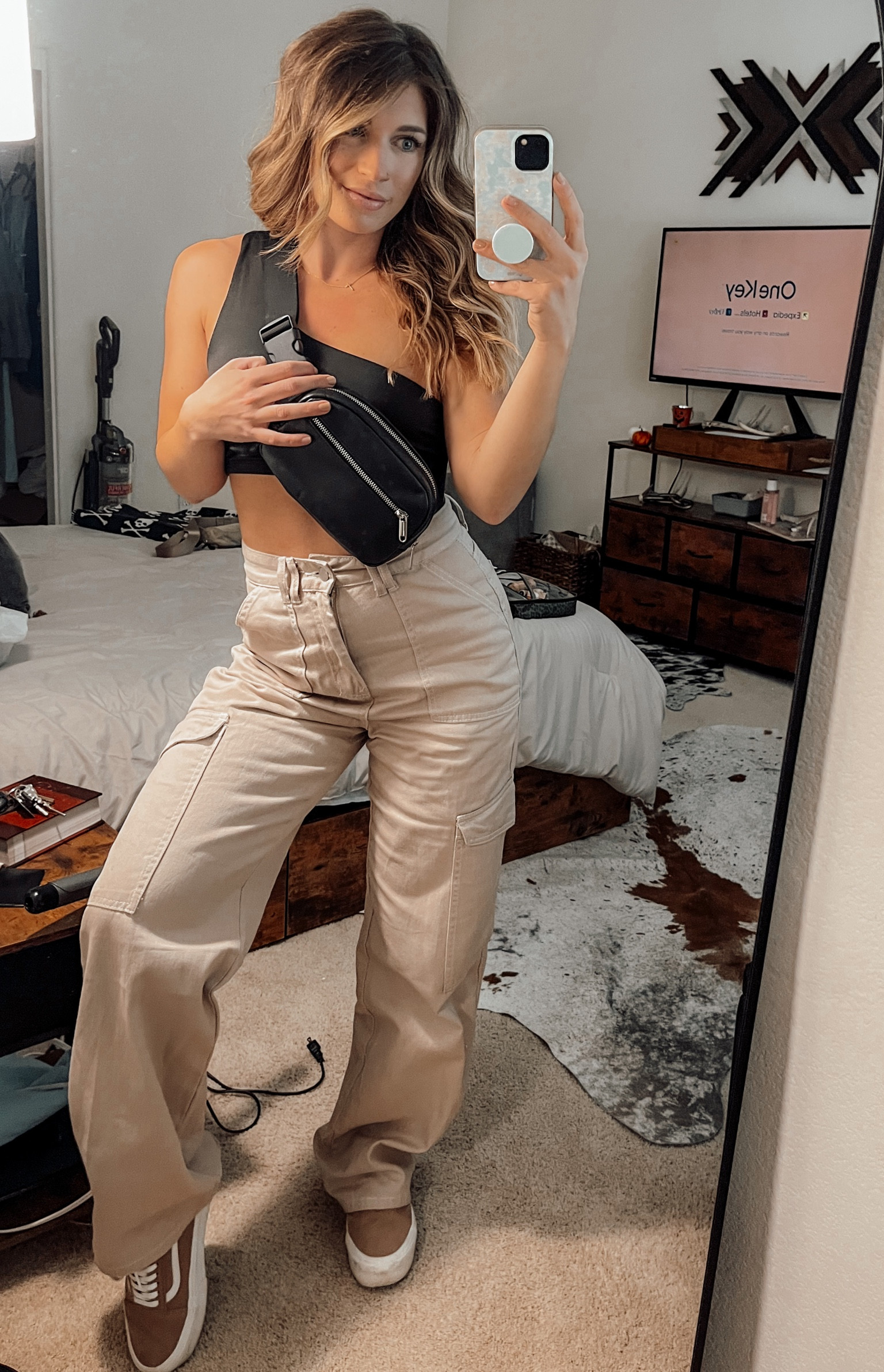 SHEIN did it again🔥 Wearing a size small in the pants, I’m a size 26 waist! Top can be worn as a sports bra or dress it up like I did. It is also a small and I wear a 34B bra for reference :)