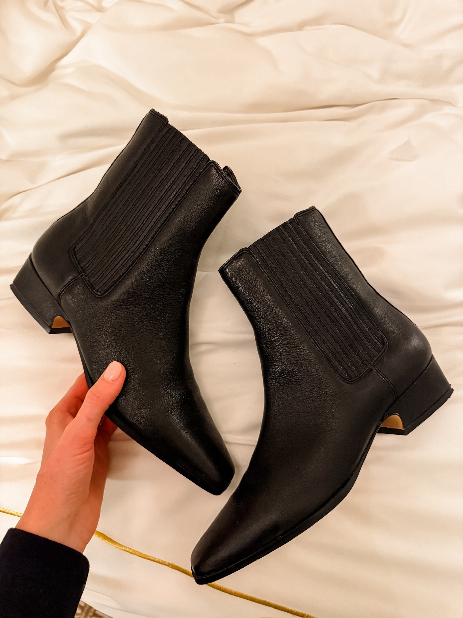 The boots I wore all around NYC that were actually really comfortable! They are no longer available, but they are Steve Madden - I linked two extremely similar options from there & then another similar brand!

Loverly Grey, black boots, black booties, New York outfit 

#LTKSeasonal