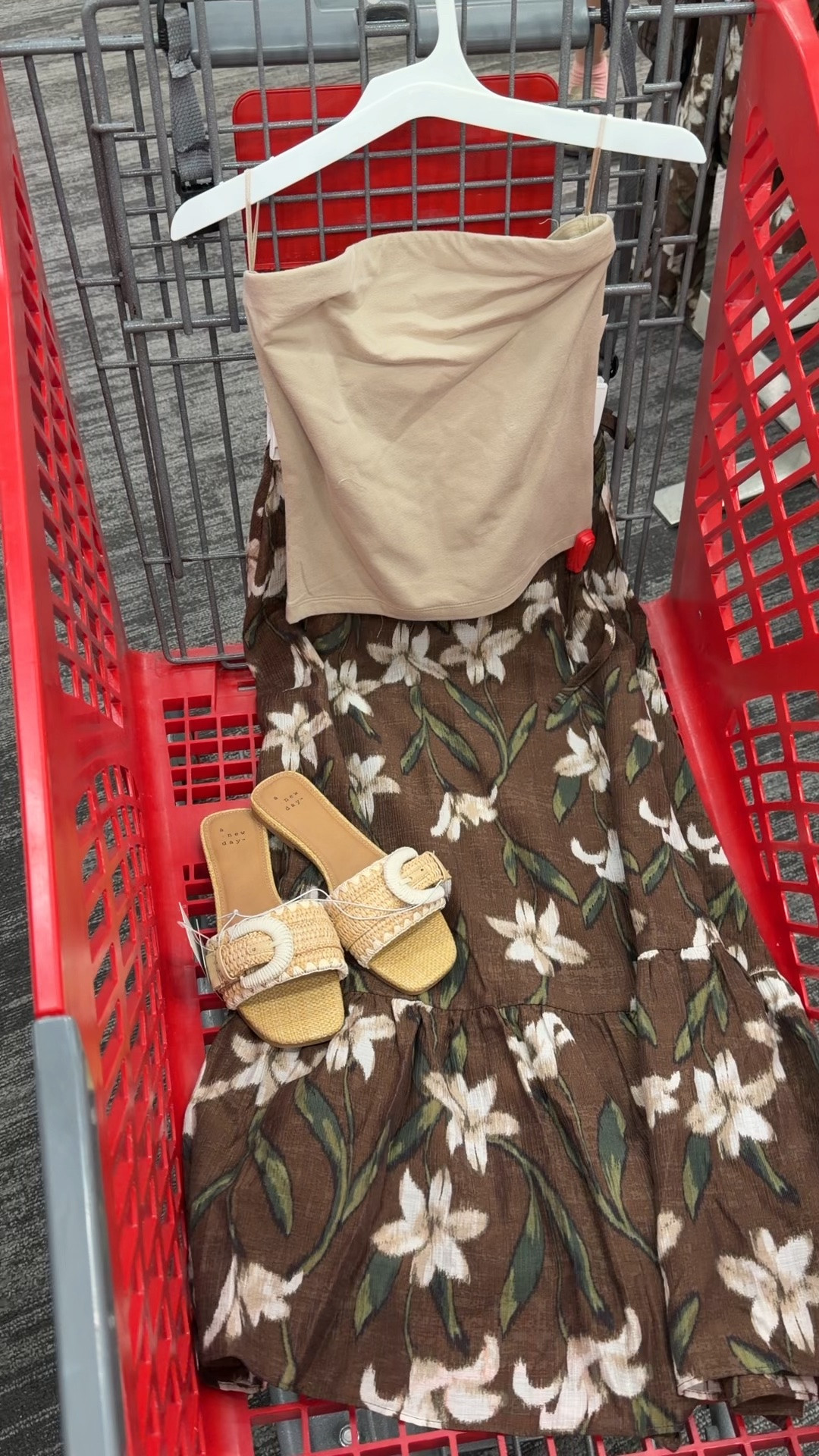 Walmart summer outfit idea with this floral maxi skirt and tube top. #targetfashion