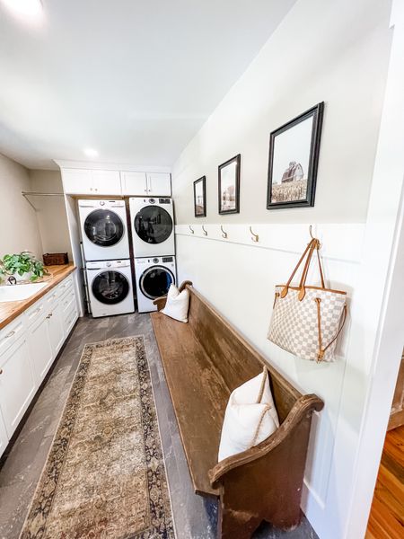 Colonial farmhouse laundry room renovation

#LTKFind #LTKhome