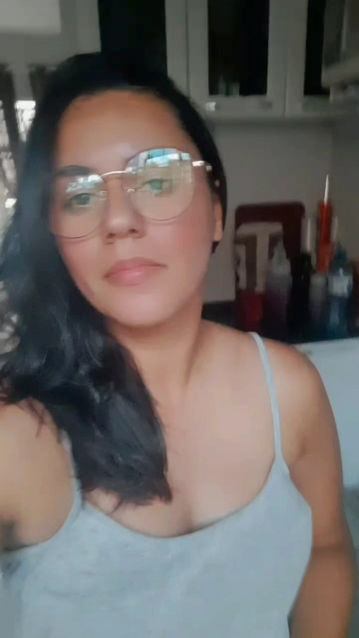 Aqui em casa amo praticidade e não poderia deixar de ter essa chaleira elétrica.Aqui em casa ela vem sendo minha aliada na hora de preparar as refeições mais rápido.  Minha queridinha, nao largo mais. 🥰 

#LTKVideo #LTKbrasil #LTKfamily