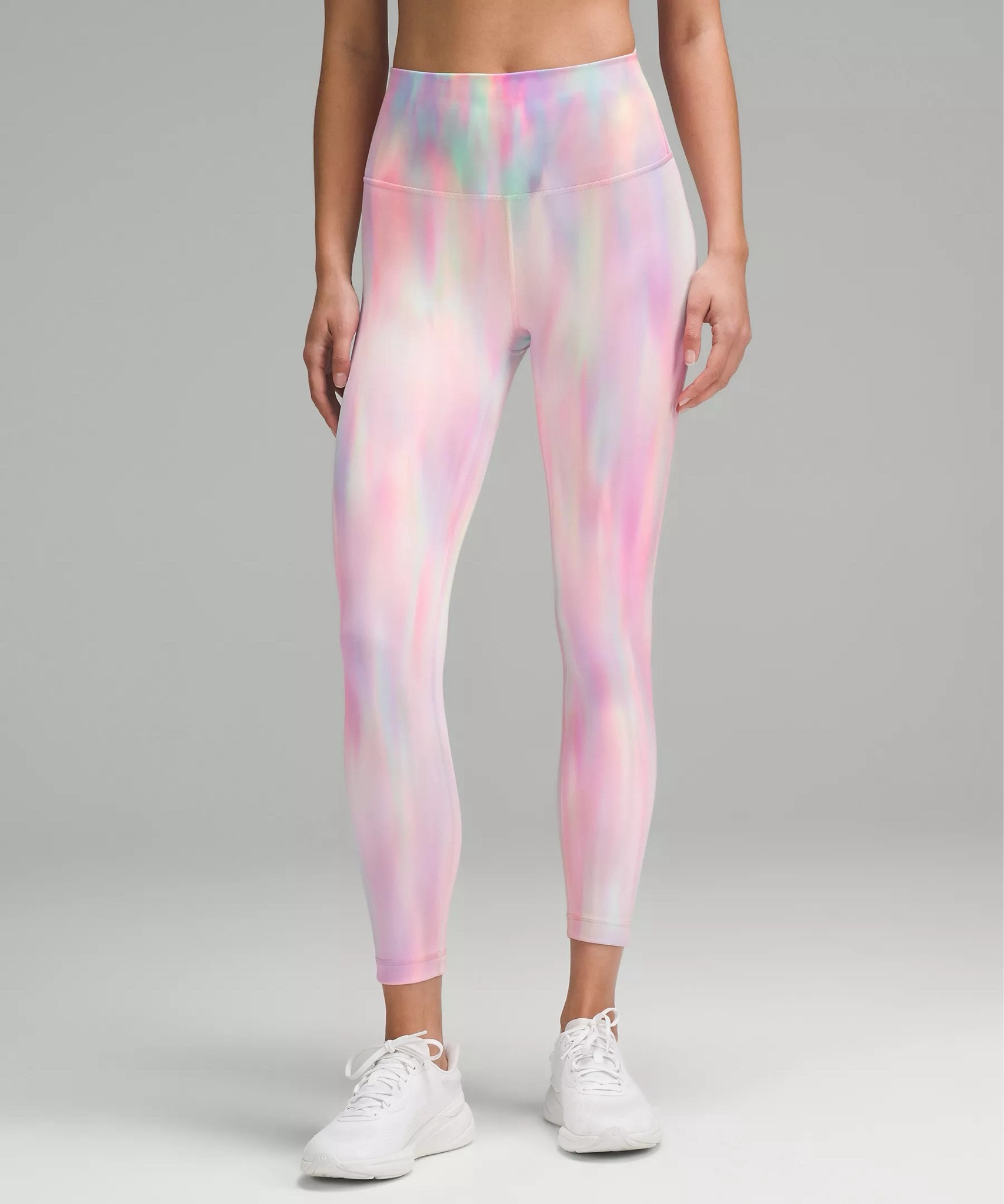 The most perfect leggings that were ever made. My new favorites!! #WunderUnder #LuluLemon

#LTKActive #LTKFitness #LTKStyleTip
