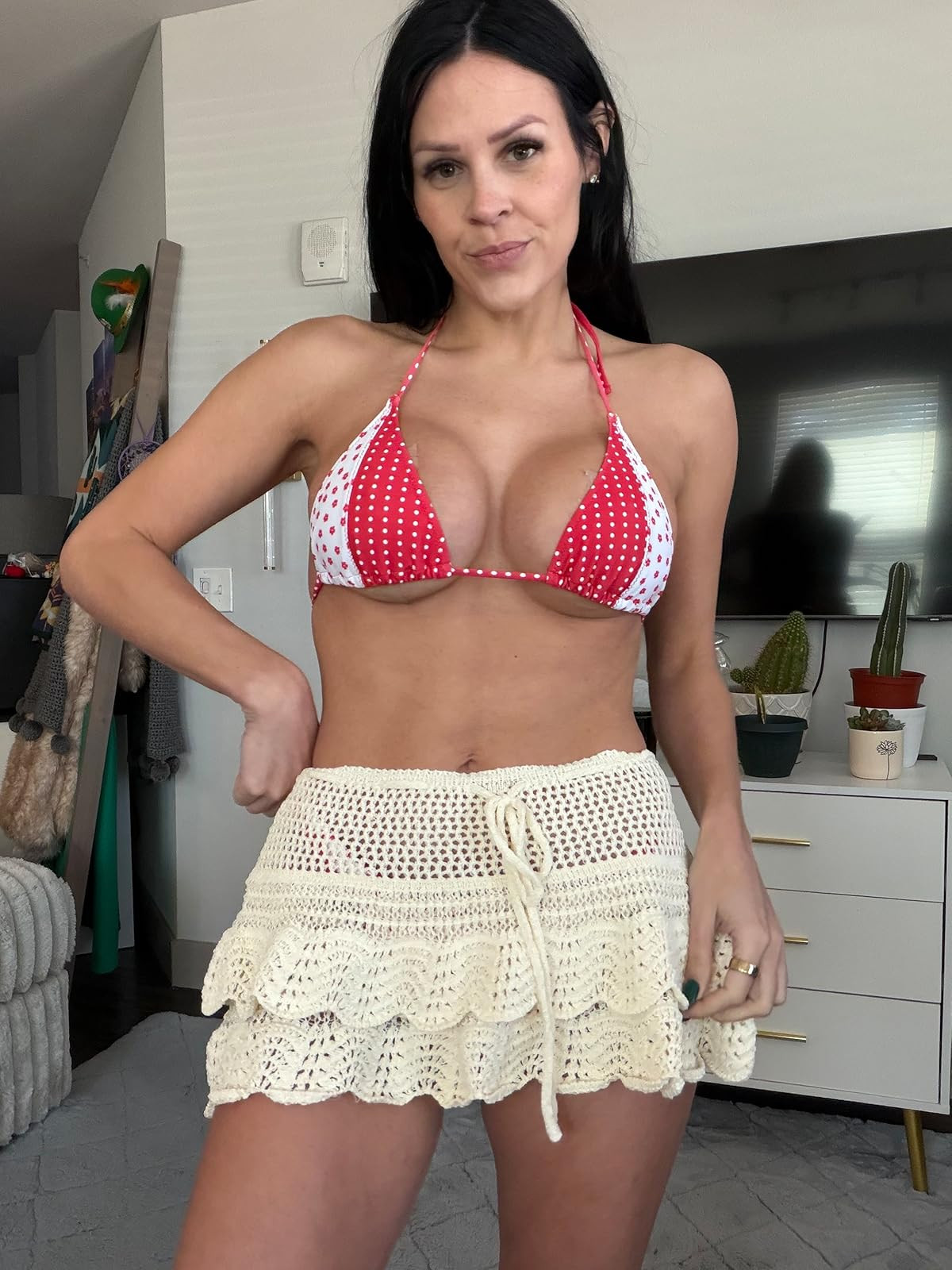 This black floral mini dress is the ultimate combination of edgy and sweet. With its delicate print and flattering fit, it’s a versatile staple for any season. Click the link in bio to shop this look! #FloralMiniDress #EdgyChic #OOTDInspo 

 #LTKdayinmylife #LTKgrwm #LTKootd