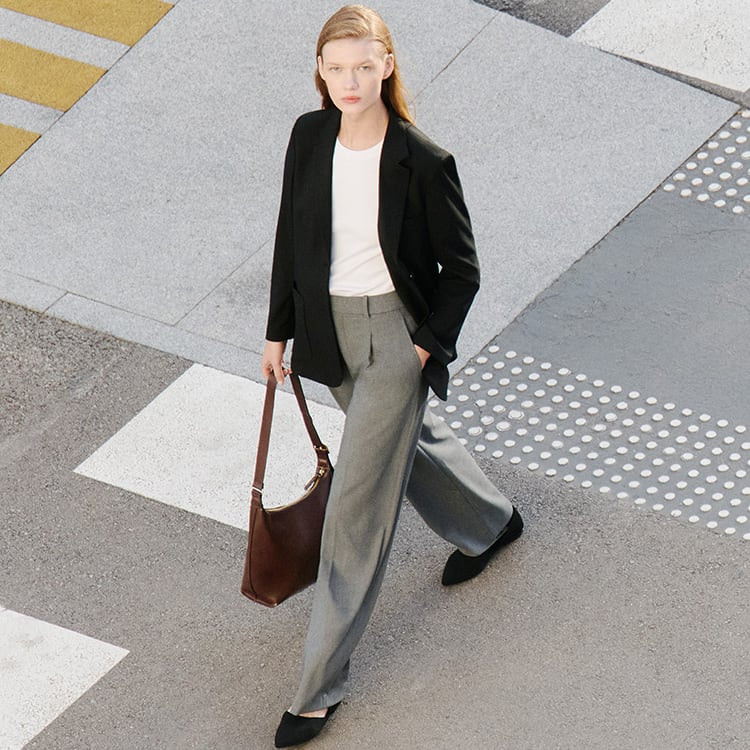 Pleated Wide Trousers


 | Uniqlo BE
