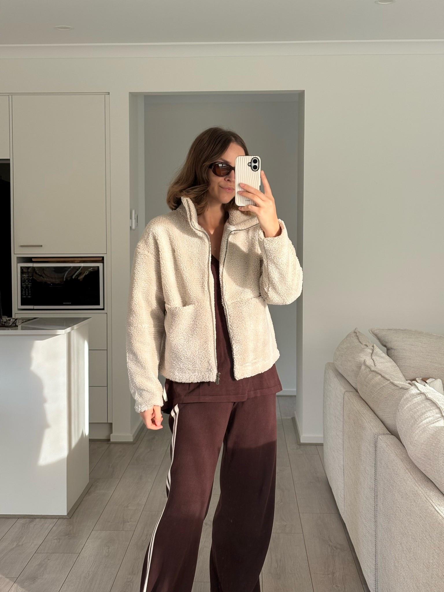 The most delicious Sherpa!! 
Set is from Beije