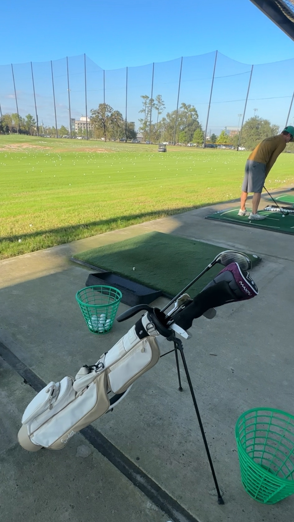 White Beige Lightweight women’s golf bag 

#LTKFitness #LTKGiftGuide #LTKItBag