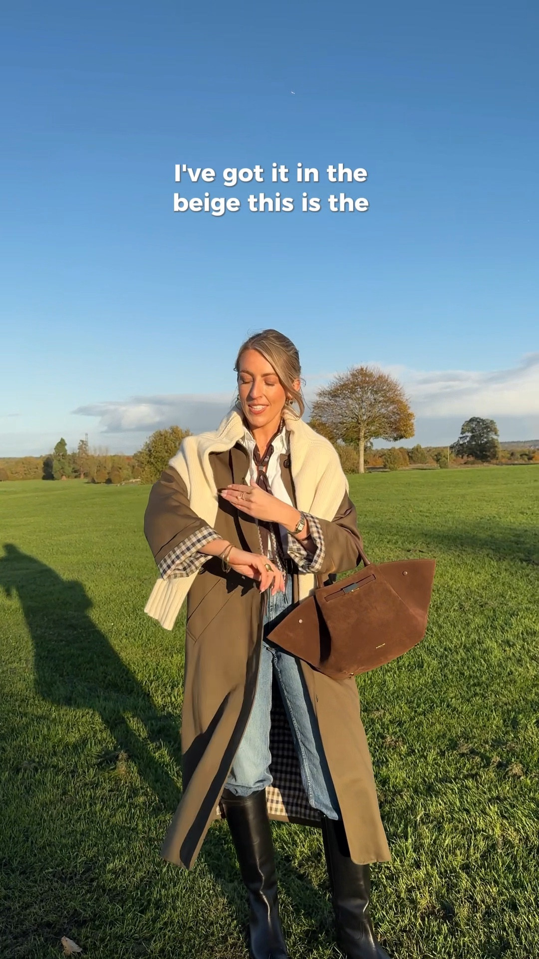 Outfit walk & talk in the countryside 🌳🐎

Sezane khaki trench coat, asos jeans, demellier suede bag, white shirt, riding boots, neck scarf, cream jumper, country outfit 

#LTKautumn #LTKstyletip #LTKjeans