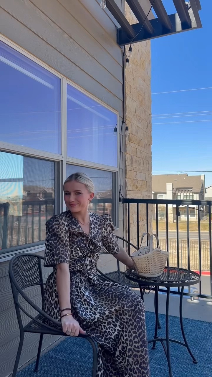 Perfect for brunch…shopping….dinner….work! I mean talk about a dress that can do it all!🐆🤎

#LTKStyleTip #LTKParties #LTKMostLoved