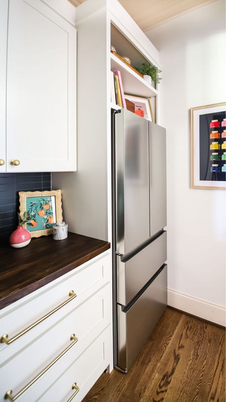 Our butler’s pantry has been such a game changer for our family! It’s the perfect place to store extra groceries (and our blender and toaster) 🙌🏻
#butlerspantry #pantry #pantrymakeover #kitchen #kitchendecor #colorfuldecor #homedecor 

#LTKhome
