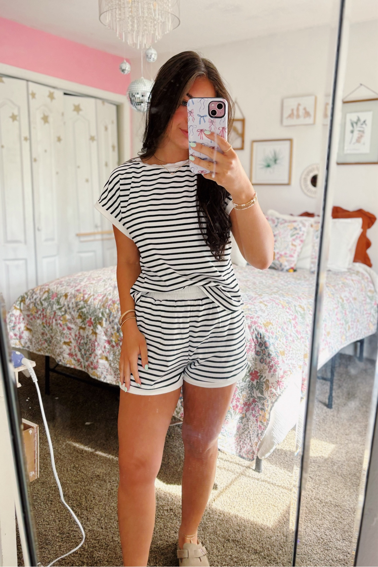 This set came from a local boutique but I found it online! Wearing a small in both!
CODE- AVAVIOLETFITCH30 for 30% off casely!🤍