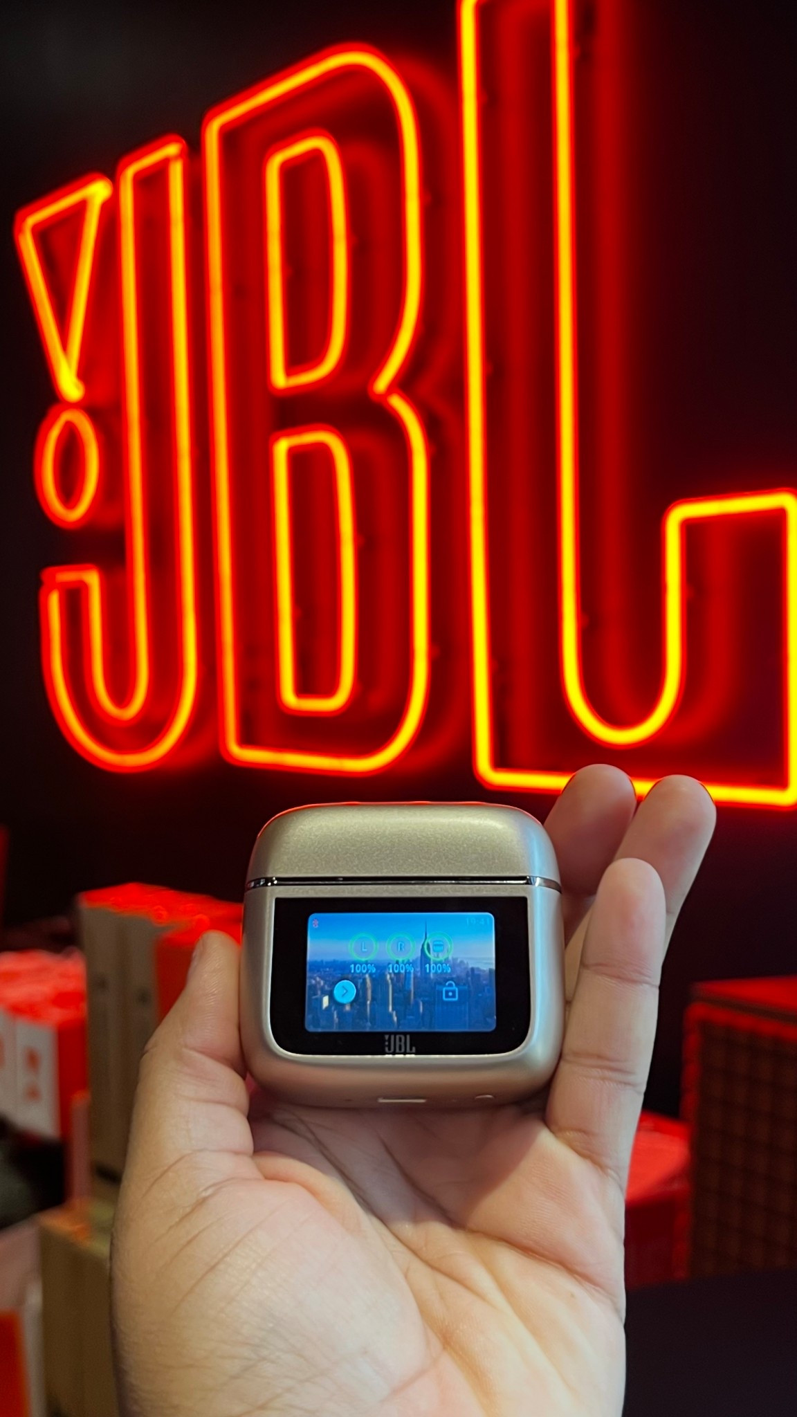 JBL live Beam allows control of your music right on the case! No need to pull out the phone.

#LTKSaleAlert #LTKTravel #LTKActive