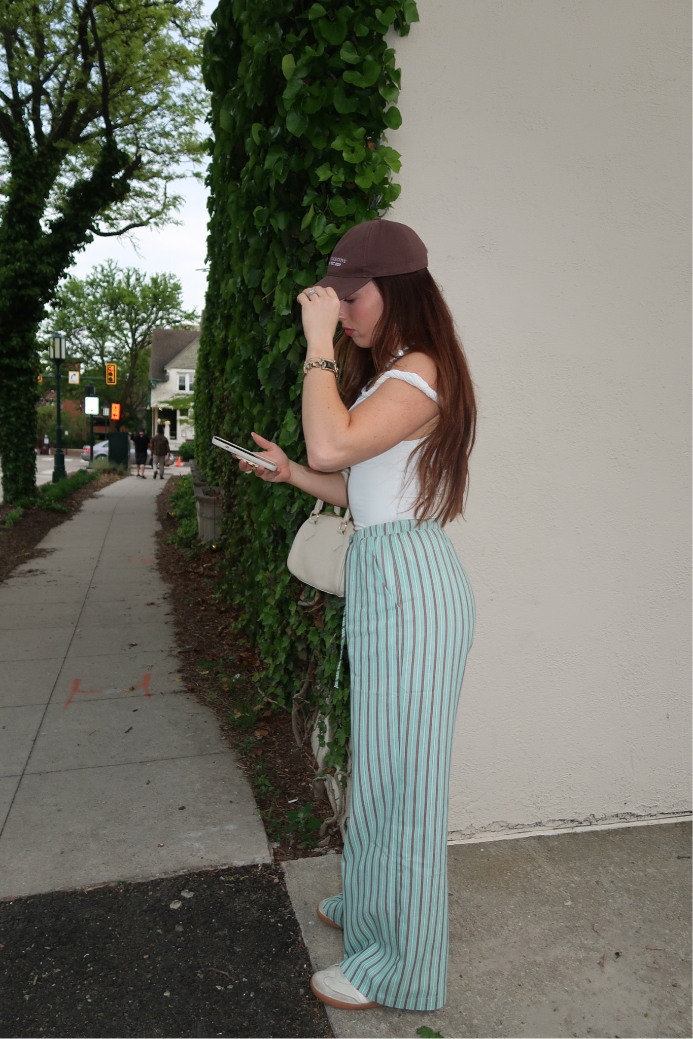 Pajama chic. This top is amazing!! I want it in more colors. 

Wearing size US 6 pants, US 4 top (but should have got a 6!)