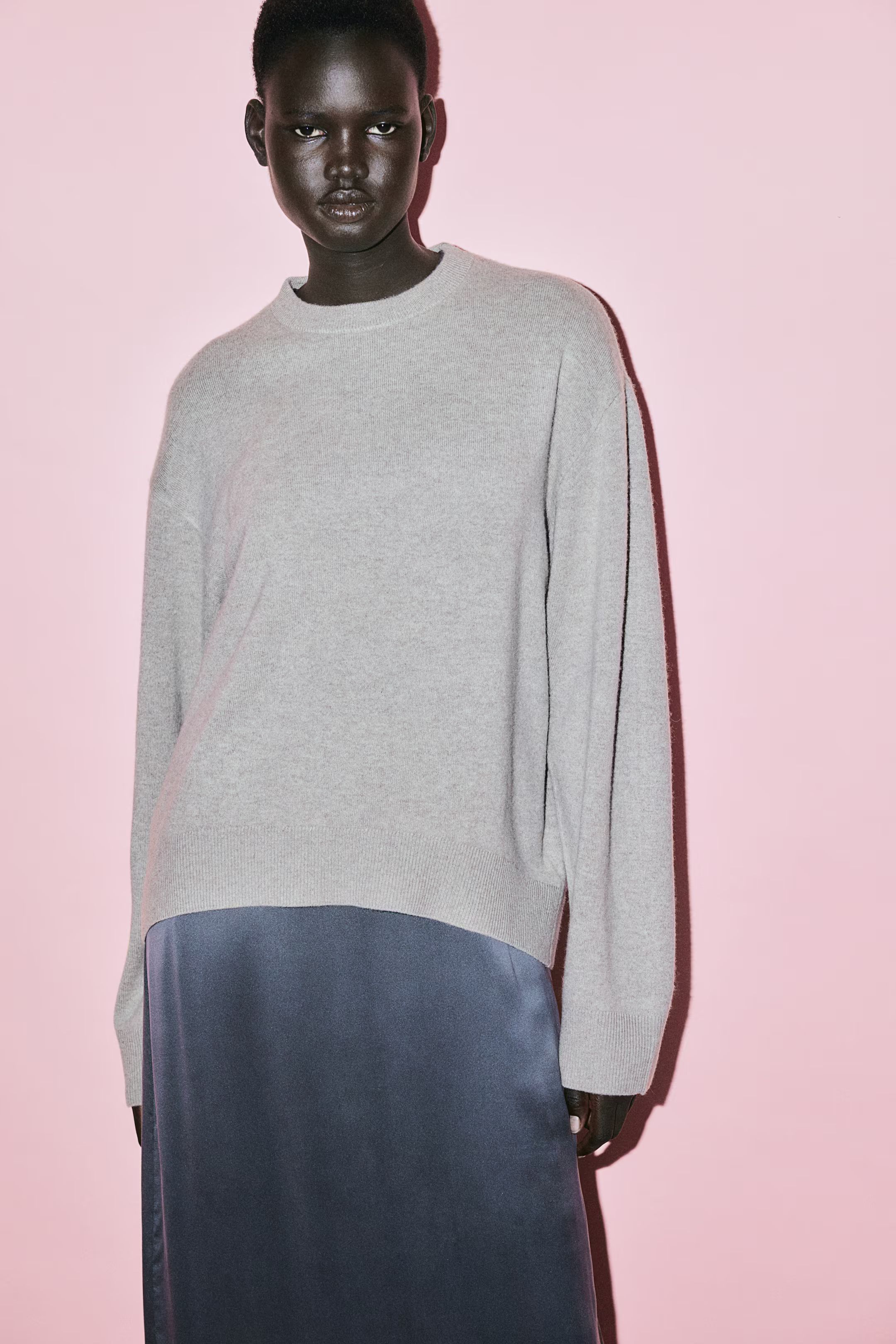 Oversized cashmere jumper | H&M (UK, MY, IN, SG, PH, TW, HK)