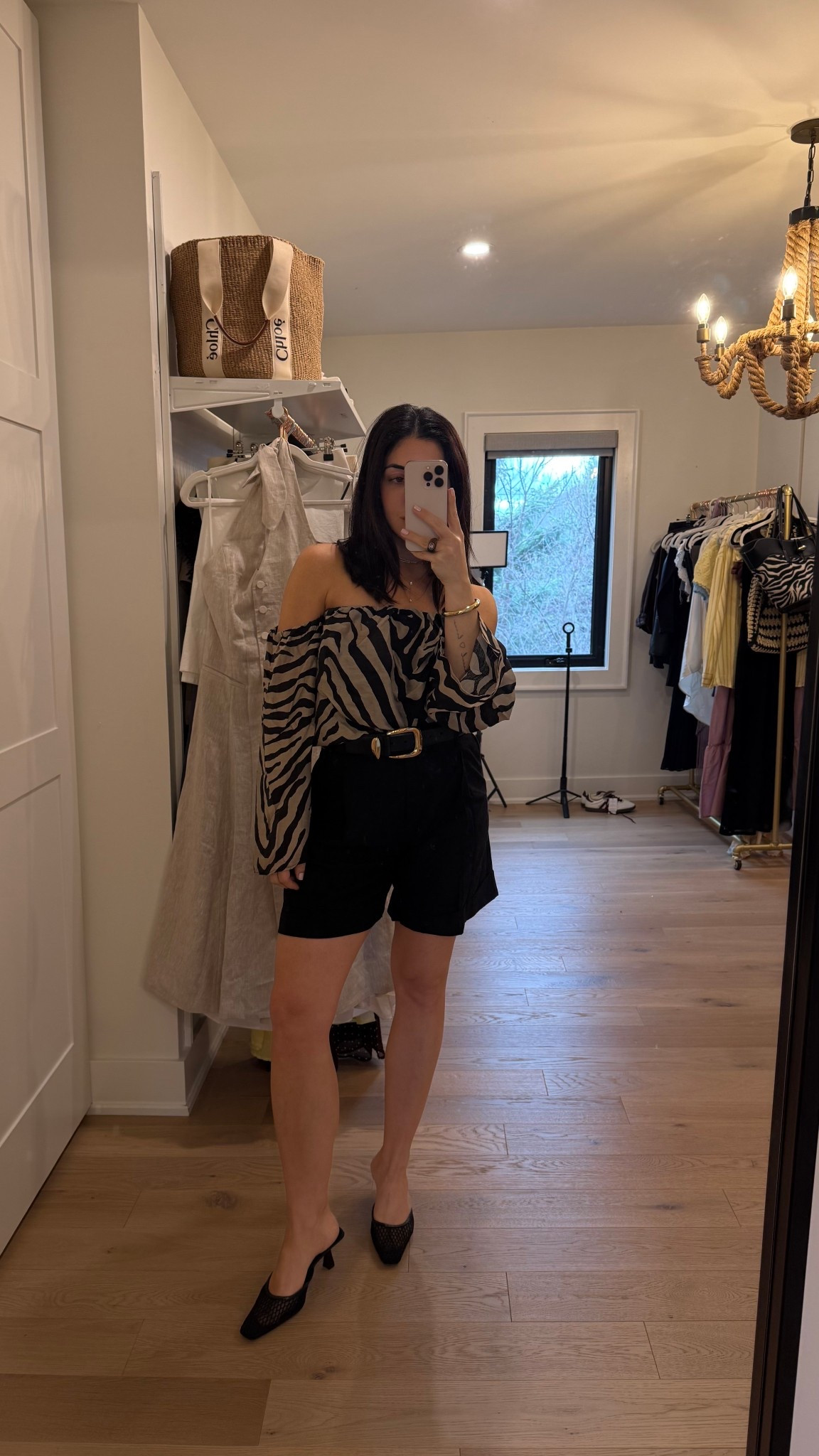 Top: size small 
Shorts: size 2

#LTKworkwear #LTKsummer #LTKdatenight