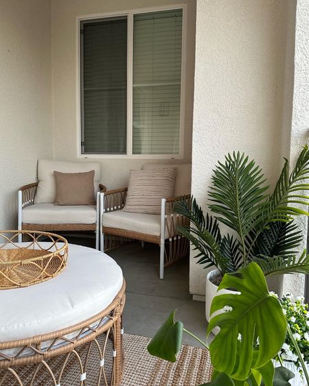 linking my balcony favs 🪴 including the walmart patio set that’s on rollback sale rn! 
