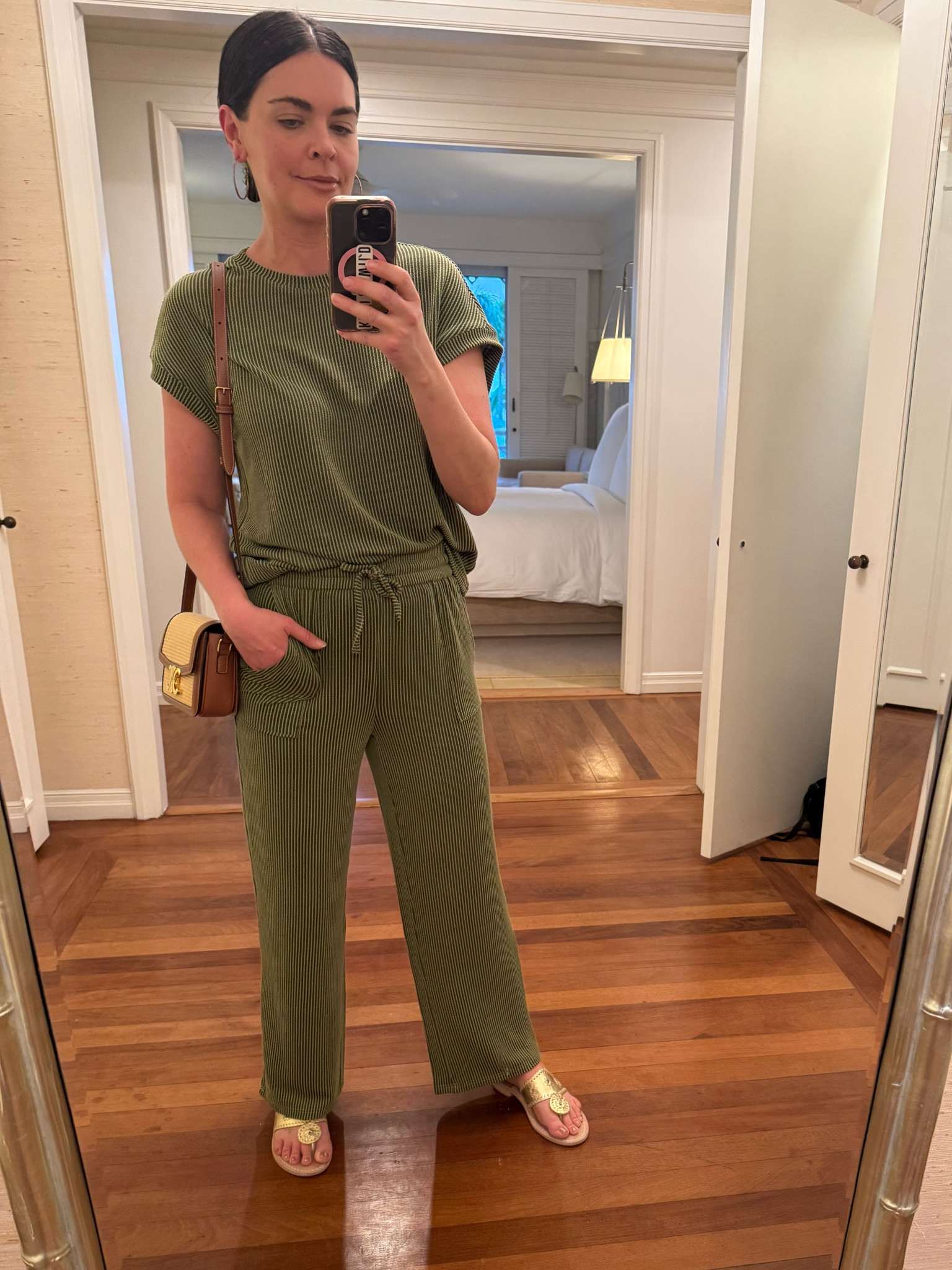 My new favorite comfy cute outfit that’s cute enough to wear out to dinner. Perfect for vacation bc it doesn’t wrinkle. At $40, it’s a steal.

#LTKFindsUnder50 #LTKTravel #LTKOver40