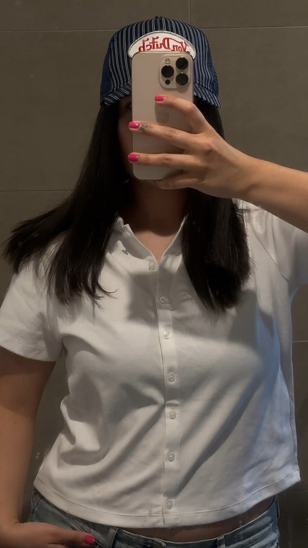 This polo tee hehe 

#LTKtravel #LTKmidsize #LTKaustralia