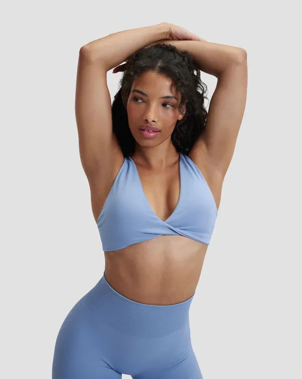 Elevate™ Sculpting Seamless Twisted Bra | Endless Sky | Thrivin Global