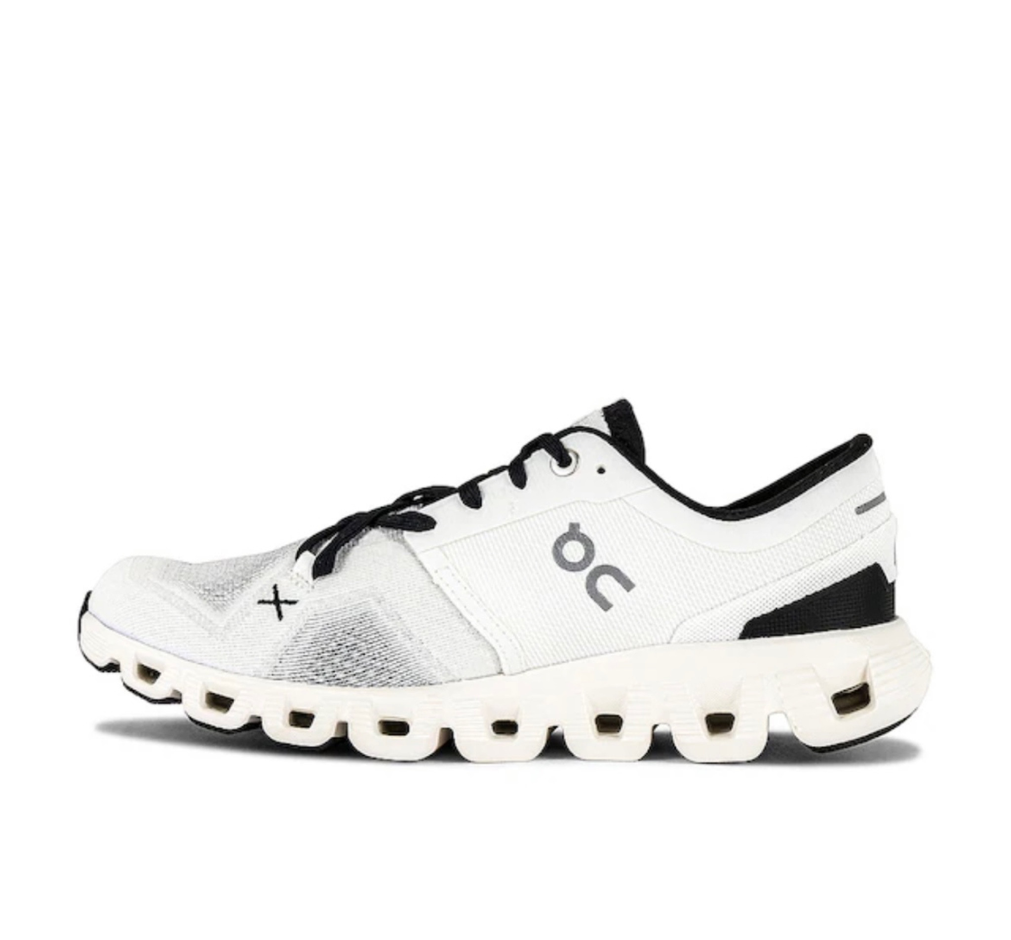 cloud sneakers, on sneakers, on sale, on, sale, shoes, sneakers 

#LTKstyletip #LTKshoecrush #LTKsalealert
