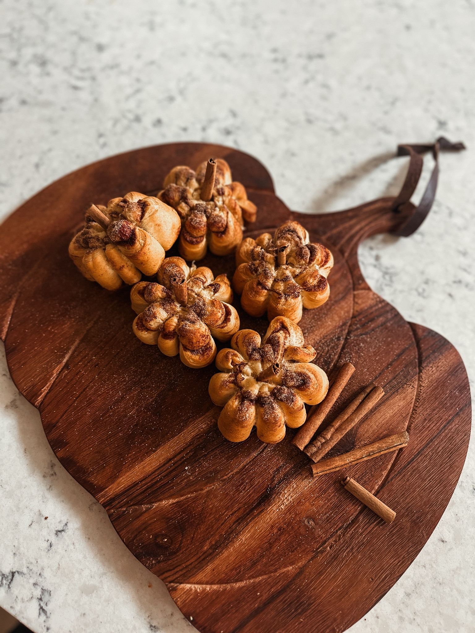 Perfect addition to add to your kitchen! 

#kitchen #fall #falldecor #autumn 

#LTKHome #LTKSeasonal #LTKSaleAlert