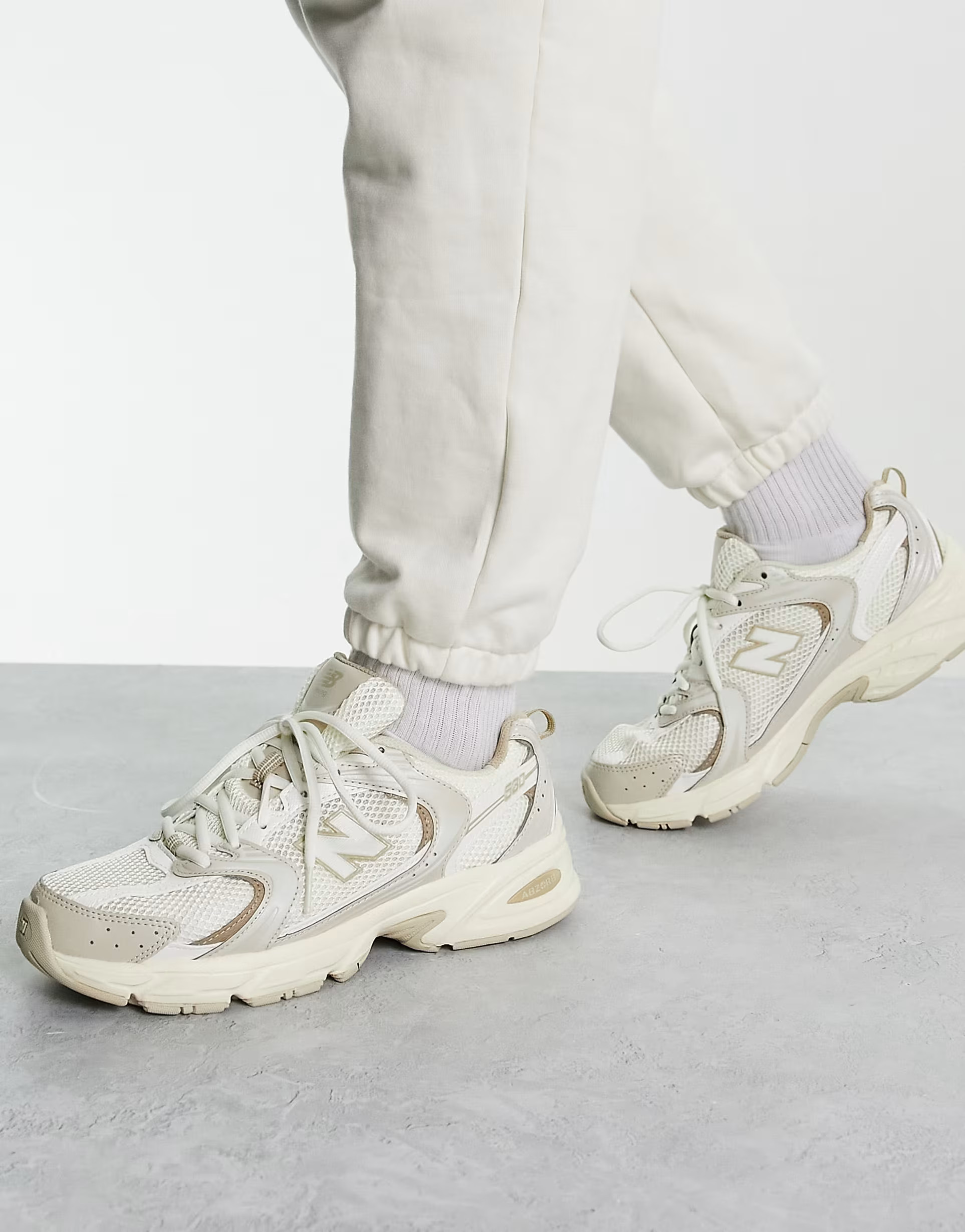 New Balance 530 trainers in oatmeal | ASOS | ASOS (Global)
