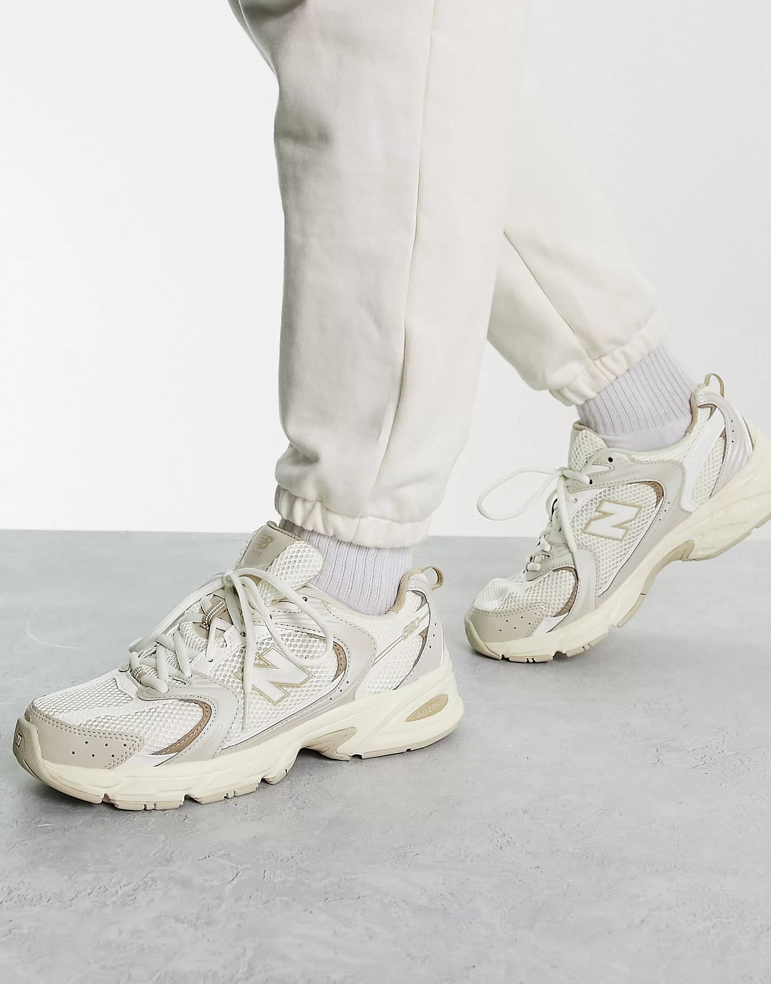New Balance 530 trainers in oatmeal | ASOS (Global)