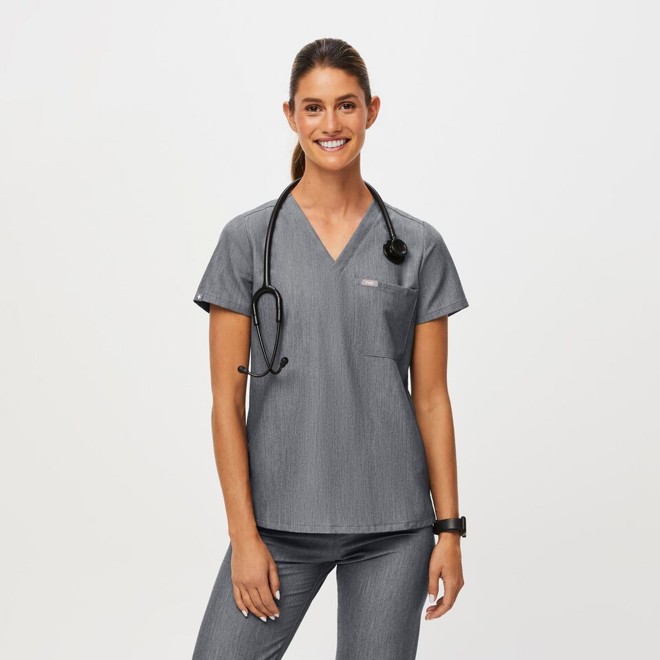 Women's Catarina One-Pocket Scrub Top™ - Graphite · FIGS | FIGS