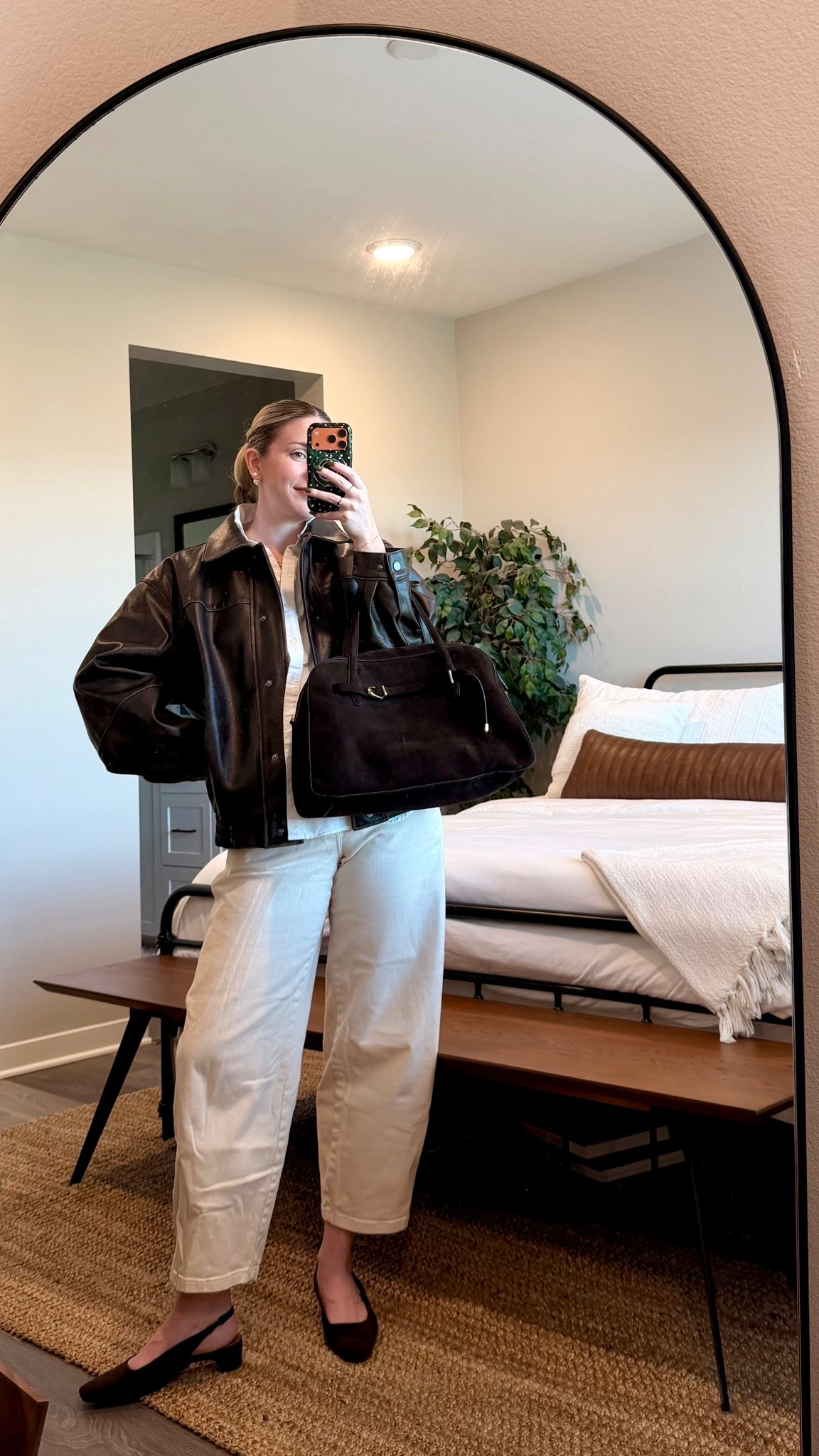 rainy day neutrals 🤍☁️ everlane barrel jeans + the max sezane shirt + my fave anthro bomber (30% off!) + the madewell suede bag (also 30% off!) = effortless everyday chic

#sezane #everlane #madewell #anthropologie #falloutfit #ootd #minimalstyle #quietluxury #neutraloutfit #capsulewardrobe #chicstyle #fallfashion #streetstylechic #elevatedbasics #outfitinspo

#LTKSeasonal #LTKSaleAlert #LTKOutfit #LTKFallStyle

#LTKootd #LTKCyberWeek #LTKSaleAlert