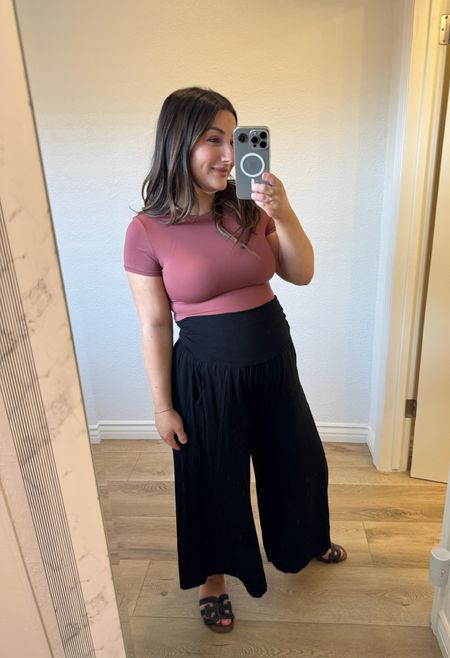 Casual petite friendly fashion, bump fashion! These pants still work for my 29 week bump! i did size up from a small to a medium

Top size medium
Pants size medium 22 inch

#LTKhome #LTKbump #LTKfindsunder50