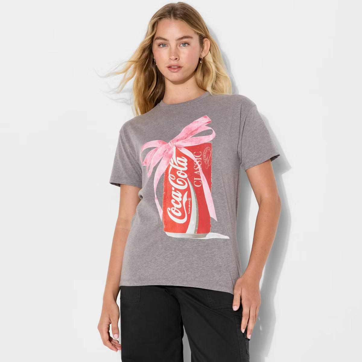 Women's Coca-Cola Bow Short Sleeve Graphic T-Shirt - Gray | Target