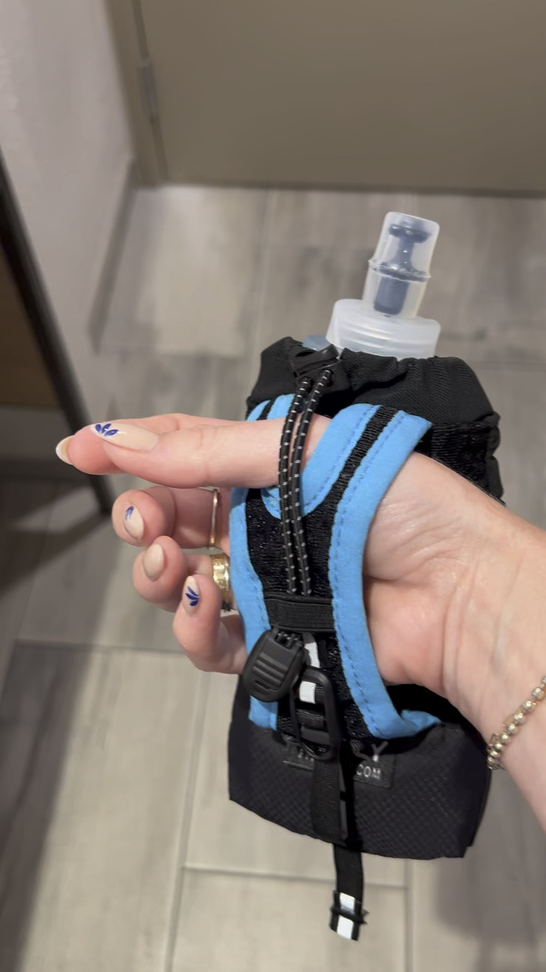 Best running water bottle I’ve tried so far 

#LTKActive #LTKFitness #LTKTravel