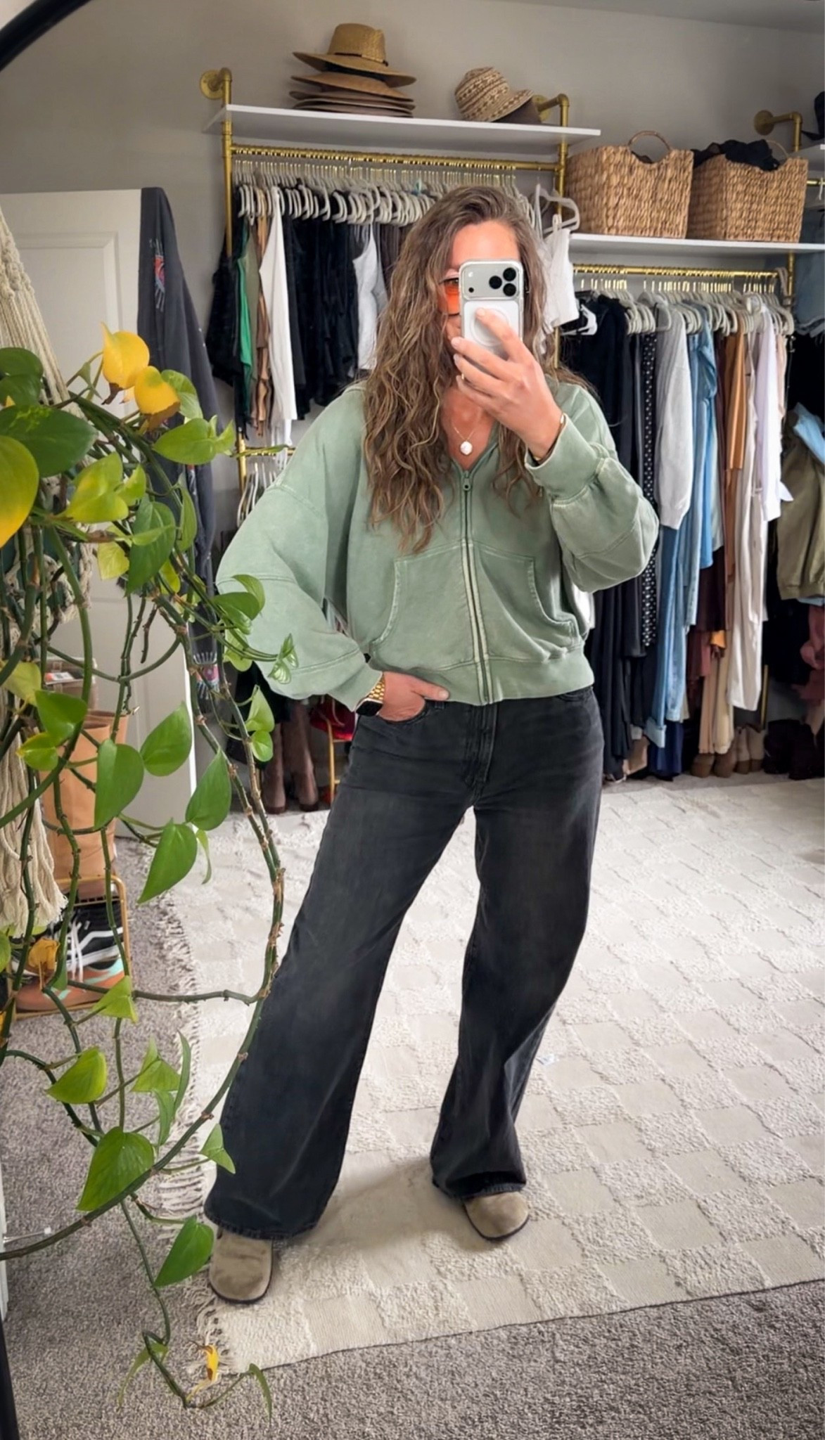 Large hoodie, 31x34 jeans

#LTKTall #LTKOver40