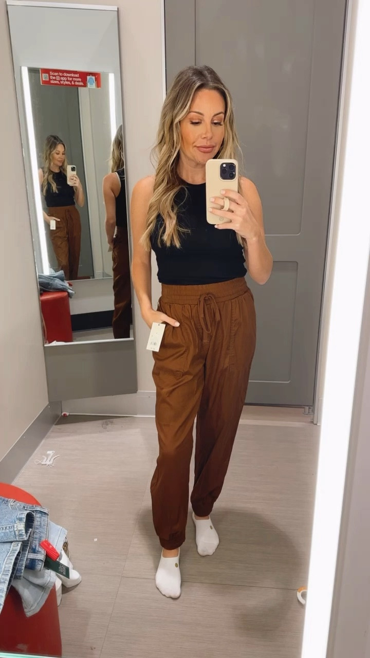These joggers are so comfy and can be worn anywhere! 

#LTKfindsunder50 #LTKstyletip