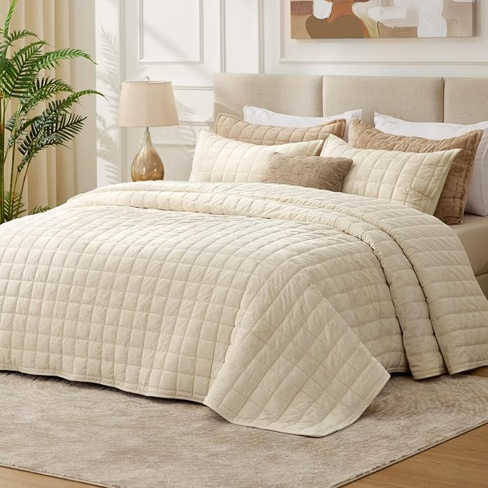BEDELITE Velvet Quilt Set King Size - Luxury Velvet Comforter Bedding Set 3 Pieces, Soft Cozy Cre... | Amazon (US)