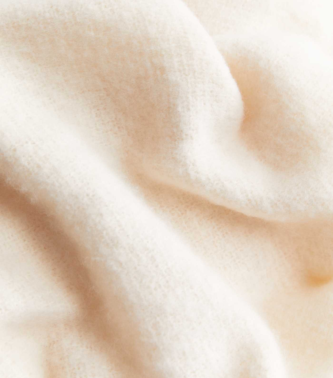 Cream Brushed Tassel Scarf
						
						Add to Saved Items
						Remove from Saved Items | New Look (UK)