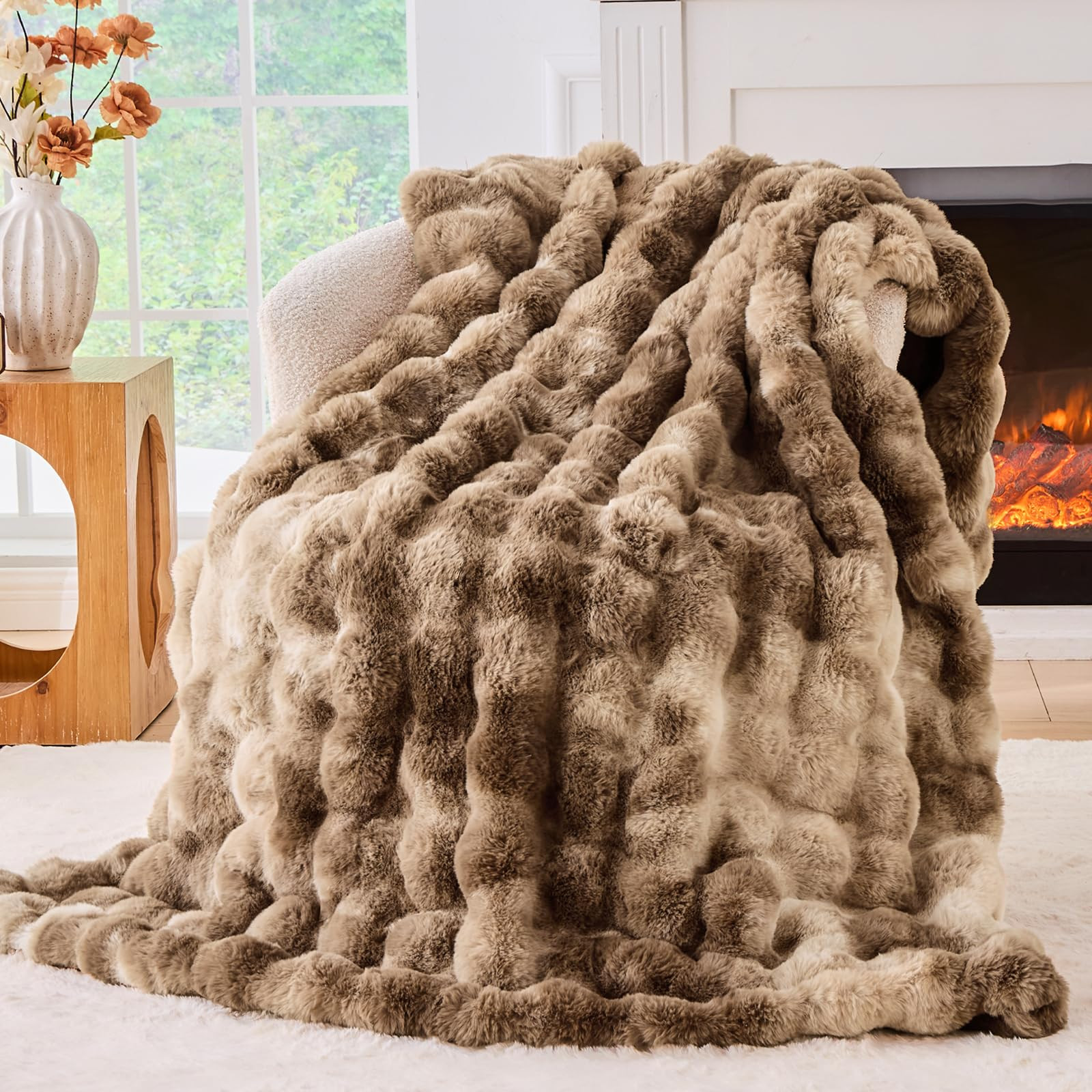 BENVWE Fluffy Faux Fur Throw Blanket for Couch - Soft, Plush, Thick, Cozy, Fuzzy Luxury Minky Bub... | Amazon (US)