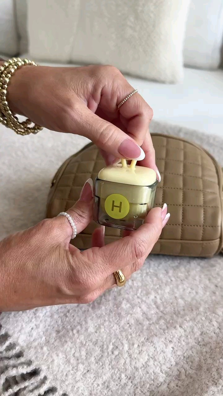 The roller that actually gets it all. 🙌 #PetHairRemover #CleanLiving #TravelEssentials

#LTKHome #LTKFindsUnder50 #LTKPets