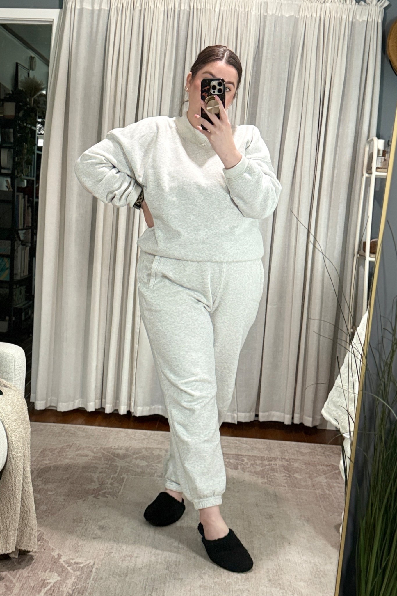 Scott Calvin vibes for my only day of work this week

Abercrombie & Fitch Sunday mock-neck sweatshirt (slightly oversized, XL)
Abercrombie & Fitch high rise Sunday baggy sweat pants (slightly oversized, XL)
Bombas slippers

#LTKootd #LTKWorkwear #LTKMidsize