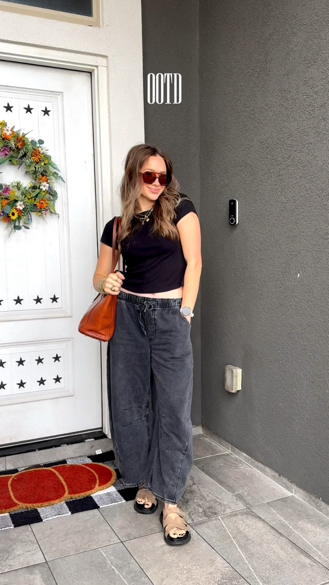 Old navy snug short sleeve with relaxed drawstring barrel jeans. 
Top: S
Bottoms: S
