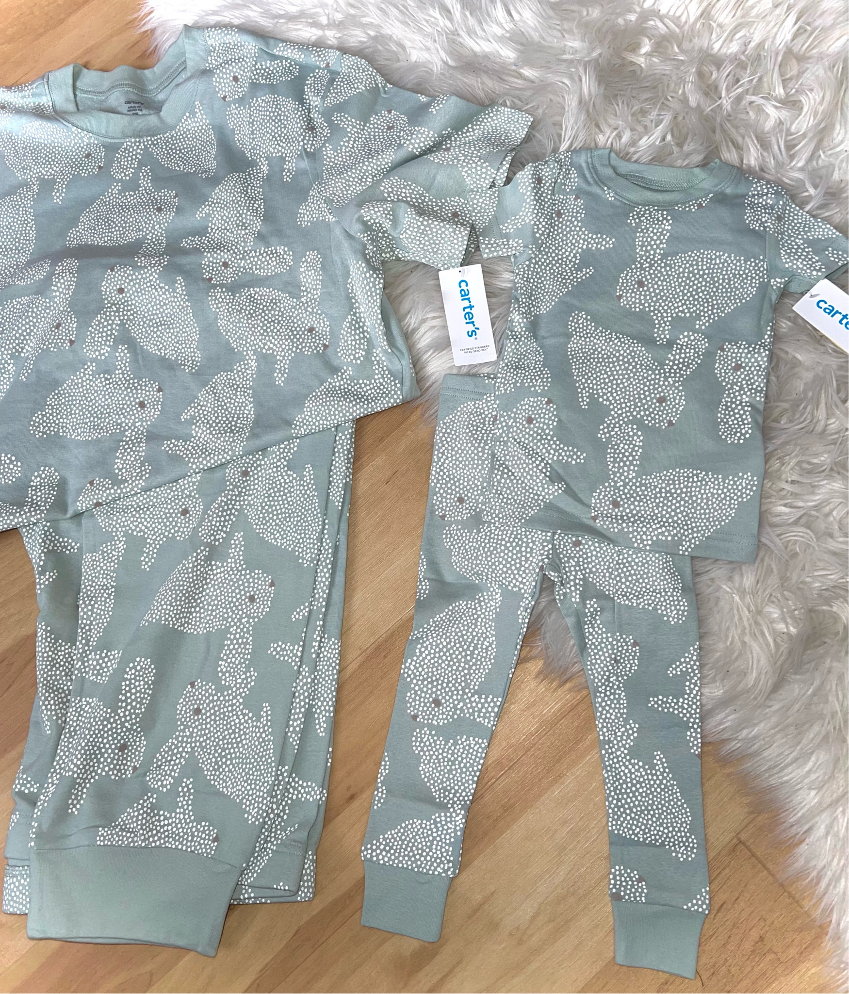 Mommy & me matching Easter pajamas🐰🥕💟 so cute! ☺️

Easter 2023, matching outfits, matching pajamas, matching mom and baby, family matching, easter pajamas, baby easter outfit, baby boy clothes, baby girl clothes